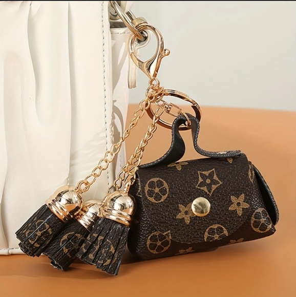 Handbags - New keychain purse coin bag charm brown tassels